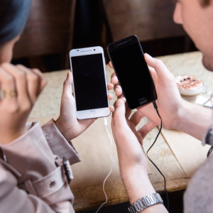 77% des Américains détiennent un smartphone en 2016