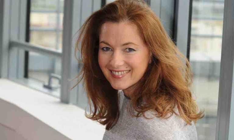 Isabelle VIGNON (Dentsu Aegis Network) : «1.535 jours de contenus séries ont été diffusés en 2015»