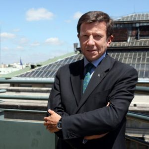 TF1 a «besoin d’amélioration» (Pélisson)