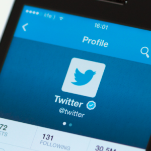 Twitter compte  se placer au centre des élections présidentielles françaises