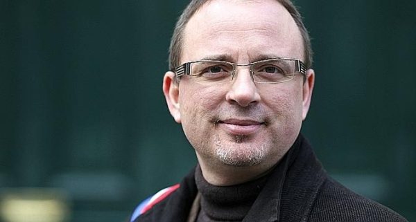 Cryptage/terrorisme: Yann Galut (PS) veut contraindre Apple et Google à collaborer avec la justice