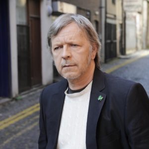Renaud va de nouveau écrire des chroniques dans «Charlie Hebdo»