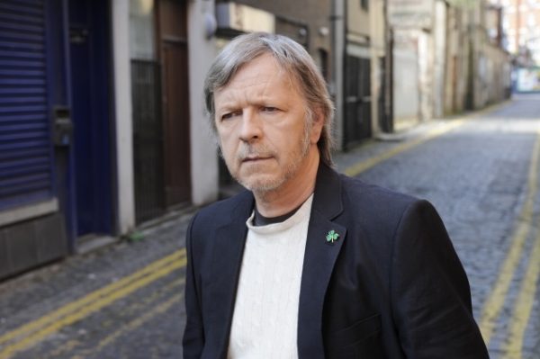 Renaud va de nouveau écrire des chroniques dans «Charlie Hebdo»