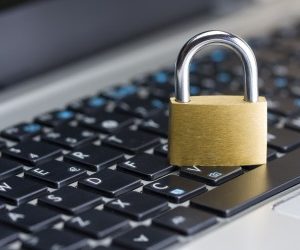 Une vingtaine grandes attaques informatiques en France en 2015