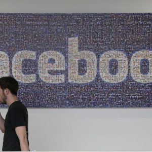 Facebook a promis de rendre ses algorithmes plus respectueux du deuil