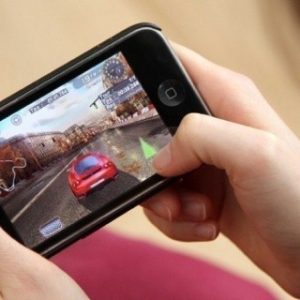 Xavier Niel et Luc Besson investissent dans la vidéo pour mobile