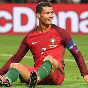 M6 : plus de 10 millions de footeux devant le match «Portugal – Pays de Galles» mercredi en Prime