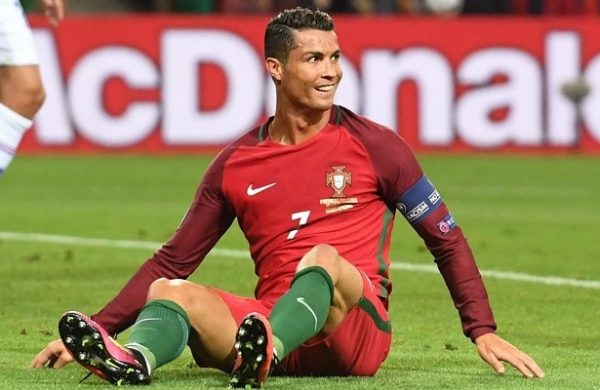 M6 : plus de 10 millions de footeux devant le match «Portugal – Pays de Galles» mercredi en Prime