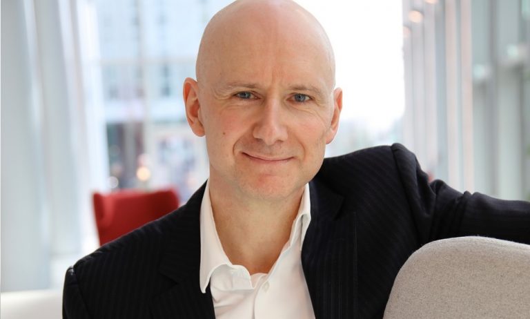 R. TURRINI (Fédération française des télécoms) : « En France, les opérateurs télécoms sont frappés d’une fiscalité spécifique qui n’arrête pas d’augmenter »