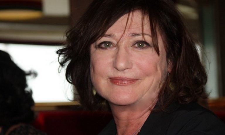 J. FARE (Scarlett Production) : «Le showrunner est la clé pour enchaîner avec régularité les saisons d’une série»