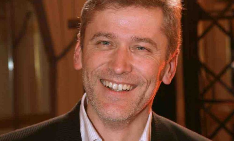 G. DESANGLES (Les Victoires de la Musique) : «En direct du Zénith de Paris, nous disposons de 4 scènes pré équipées»