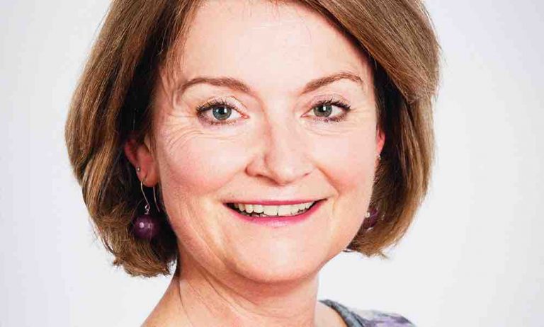 C. TORRANCE (Banijay Rights) : «135 territoires ont acheté la série «Versailles»»