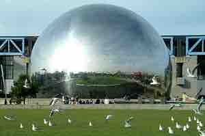Avec son nouveau film «Histoires d’astronomie, le ciel au Moyen-Âge», le planétarium de la Cité des sciences passe en très haute définition (8k)