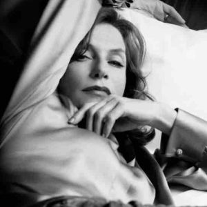 Kering : Isabelle Huppert incarne la 3ème édition de Women in Motion