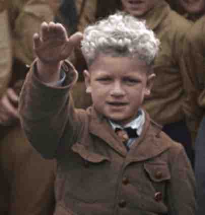 France 2 : près de 2,8 millions de curieux devant le documentaire «Jeunesses hitlériennes, l&rsquo;endoctrinement d&rsquo;une nation» mardi en Prime