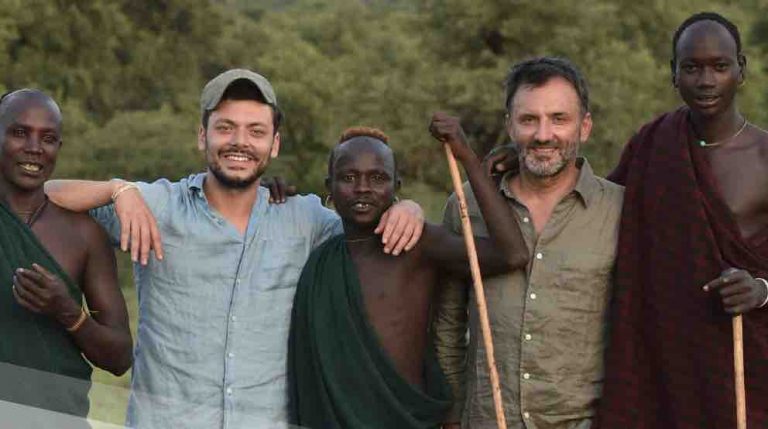 «Rendez-vous en terre inconnue avec Kev Adams chez les Suri» le 5 décembre à 20h55