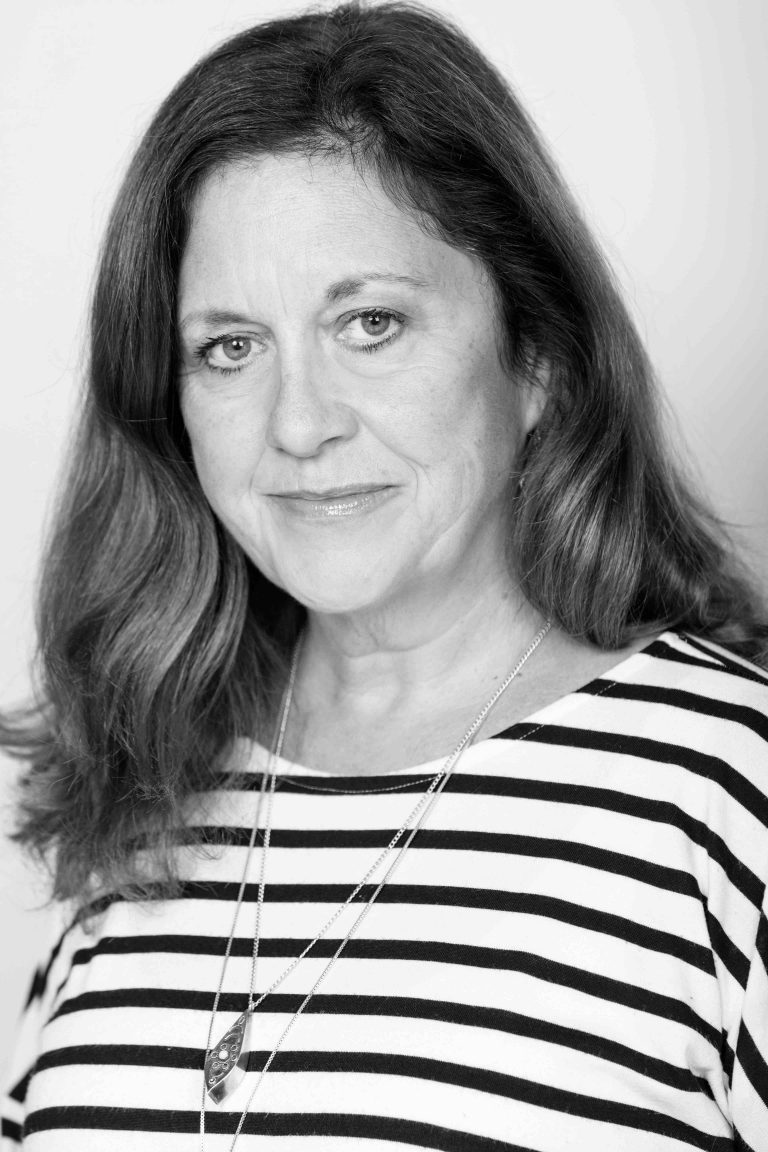 Gaumont ouvre une filiale au Royaume-Uni, dirigée par Alison Jackson