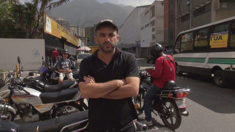 13ème RUE : la série documentaire «Caméléon Venezuela» le 13 mars à 22h30