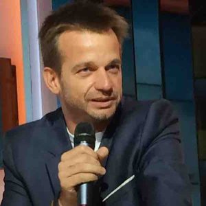 T. VALES (La Grosse Equipe) : «La série-réalité, c’est de la sitcom nouvelle génération»