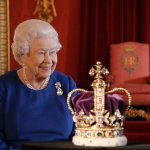France 2 : «Elisabeth II, histoire d’un couronnement» leader du Night mardi