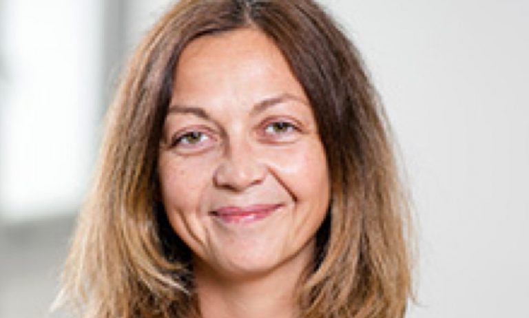 J. TERRADE (Médiamétrie) : «Chaque mois, les podcasteurs téléchargent en moyenne 16,9 podcasts»