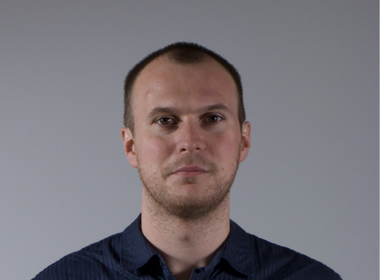 Edward BORDER, Directeur de Recherche chez Ampere Analysis