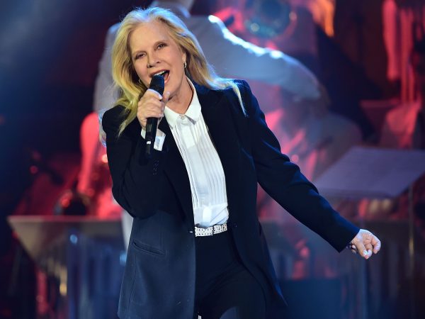 France 2 : seulement 396.000 curieux devant le concert «Sylvie Vartan au Grand Rex» mardi en Night