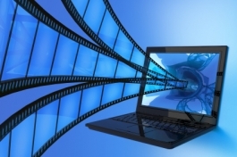 Les enfants qui regardent des vidéos sur ordinateur y consacrent en moyenne 2h26 chaque mois