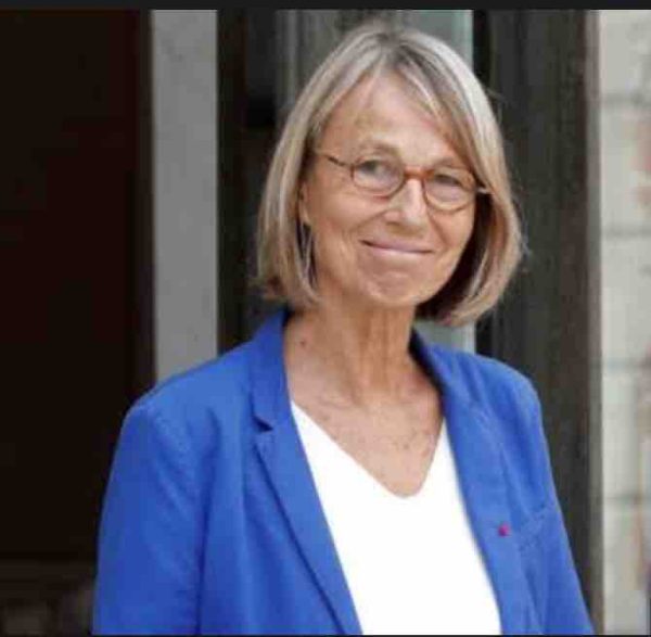 Droit d’auteur: la France et 200 personnalités soutiennent la réforme du droit d’auteur combattu par les géants américains du Net