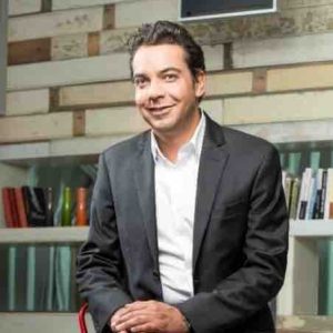 LCP et l’INA présentent «Rembob’INA» animée par Patrick Cohen à partir du 4 novembre à 21h00 sur LCP