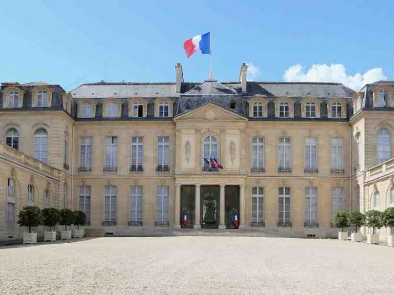 La salle de presse de l’Elysée, symbolique pour la liberté de la presse