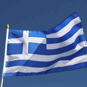 Grèce: une bombe artisanale a explosé devant le siège d’un groupe de médias