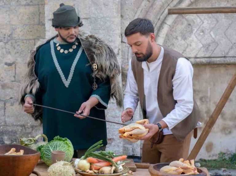 VICELAND : «Bouffons ! avec Sadek & Xavier» dès le 15 janvier à 22h00