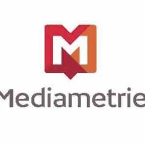 +13% de VU quotidiens sur les sites et applications d’actualité en 1 an