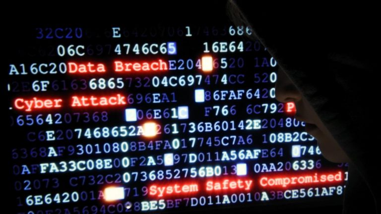 L’internet mondial visé par une cyber attaque inédite