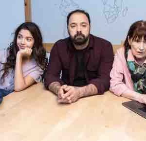 TV5MONDE et TV5 Québec Canada lancent la saison 2 de  «Connexion en cours»