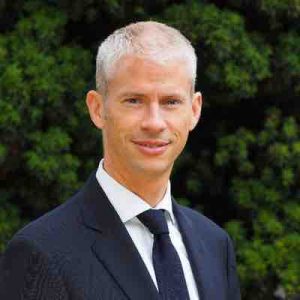 Un conseil de déontologie à «retisser des liens de confiance» entre les Français et les médias, selon le ministre de la Culture, Franck Riester
