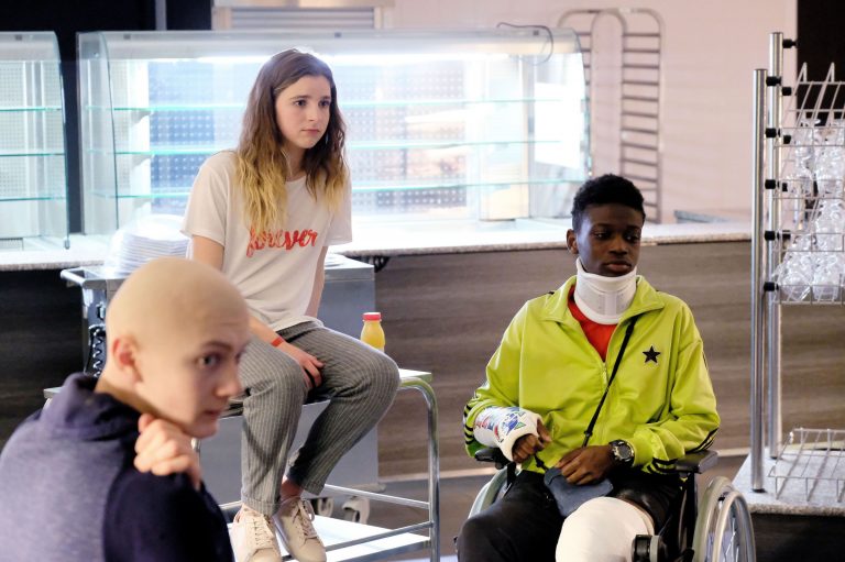 TF1 : «Les Bracelets rouges» un final en hausse lundi en Prime