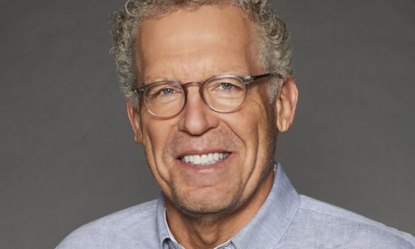 C. CUSE (Showrunner) : «Adapter une oeuvre en TV, c’est la réinterpréter»