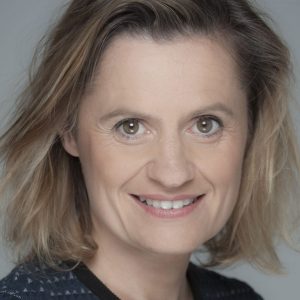 C.ALVARESSE (France Télévisions) : "Pour un film correspondant à la collection «L’Heure D», France 3 apporte globalement environ 60.000 euros de financement"