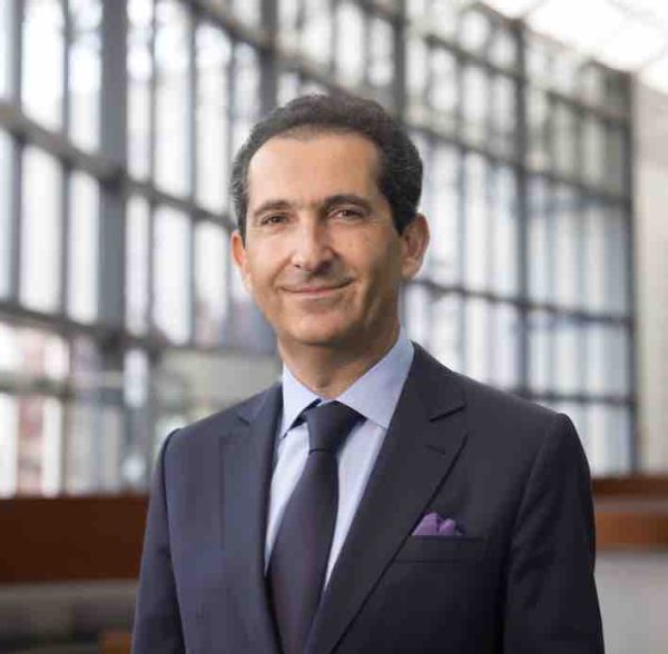 Les télécoms, les médias, et maintenant les ventes aux enchères, où s’arrêtera Patrick Drahi ?