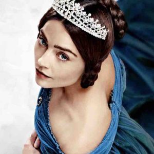 Chérie 25 : la série «Victoria» débarque dès le 28 septembre tous les samedis en Prime Time