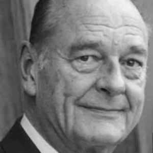 France Télévisions met à disposition des enseignants et des élèves les documentaires diffusés sur France 2 et France 3 en hommage à Jacques Chirac
