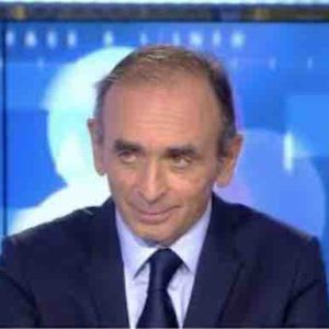 CNews ne diffusera plus en direct «Face  à l’info», sa nouvelle émission avec Eric Zemmour