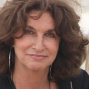 F. SERVAN SCHREIBER (CINETEVE): «Nous nous apprêtons à livrer à France TV la série romanesque Romance»