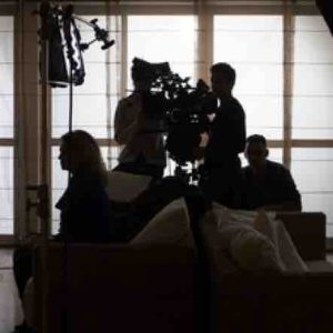 France 2 : la fiction policière «De l’autre côté» avec Alix Poisson en tournage
