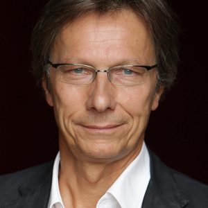 P. CHARLES (France Télévisions) : «Avec ‘Sur le front’, nous souhaitons toucher un public élargi et plus jeune»