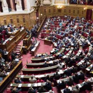 Lutte contre la haine sur internet: le Sénat vote le texte amputé de sa mesure phare
