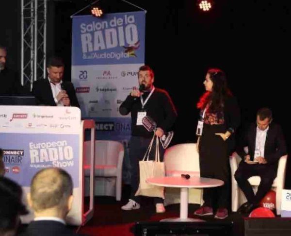 BABABAM lauréat du Prix du Salon de la Radio dans la catégorie Podcast Natif avec «Noises»