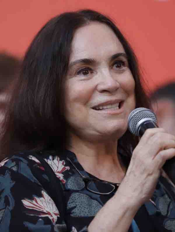 Brésil: la célèbre actrice de télénovelas Regina Duarte pourrait prendre la tête de la Culture
